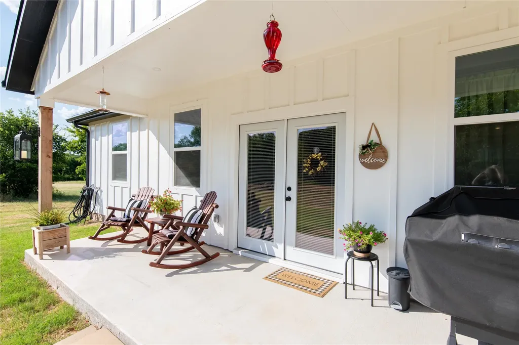 209 Lanai Drive Runaway Bay TX 76426