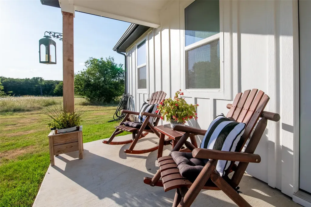 209 Lanai Drive Runaway Bay TX 76426
