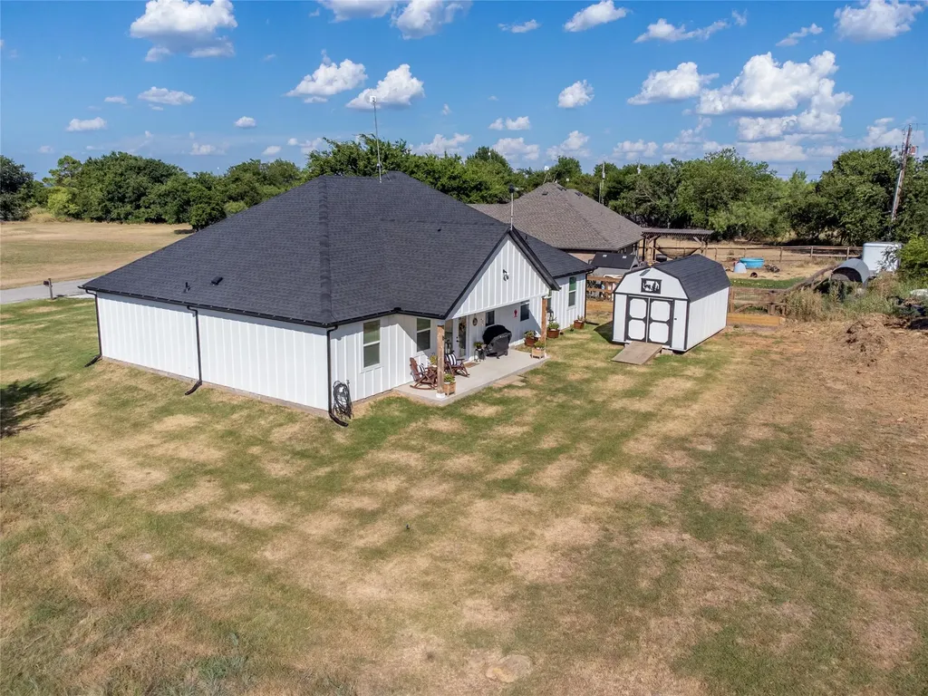 209 Lanai Drive Runaway Bay TX 76426