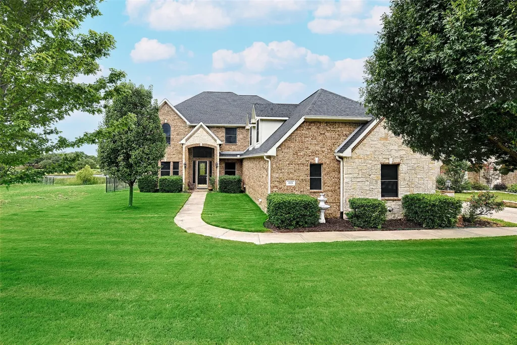 415 Breezeway Court Cedar Hill TX 75104