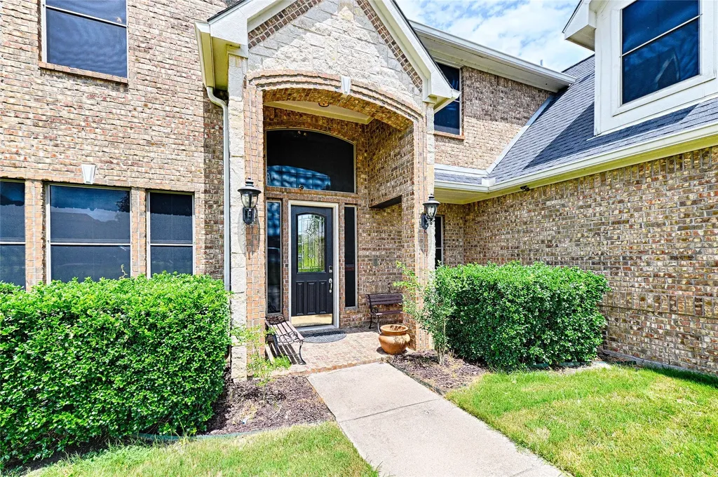 415 Breezeway Court Cedar Hill TX 75104