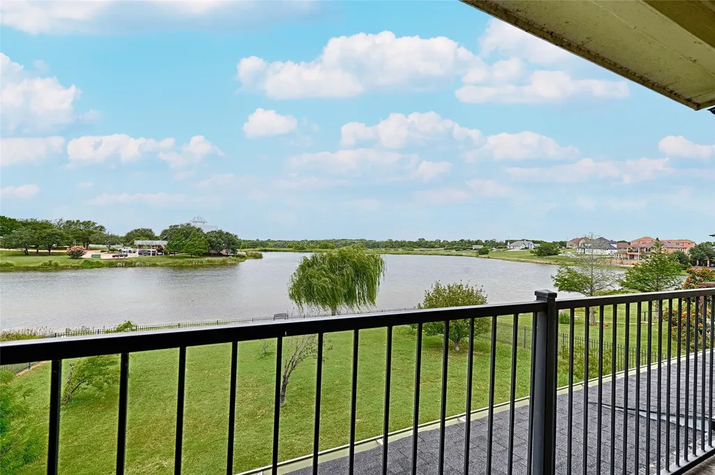 415 Breezeway Court Cedar Hill TX 75104