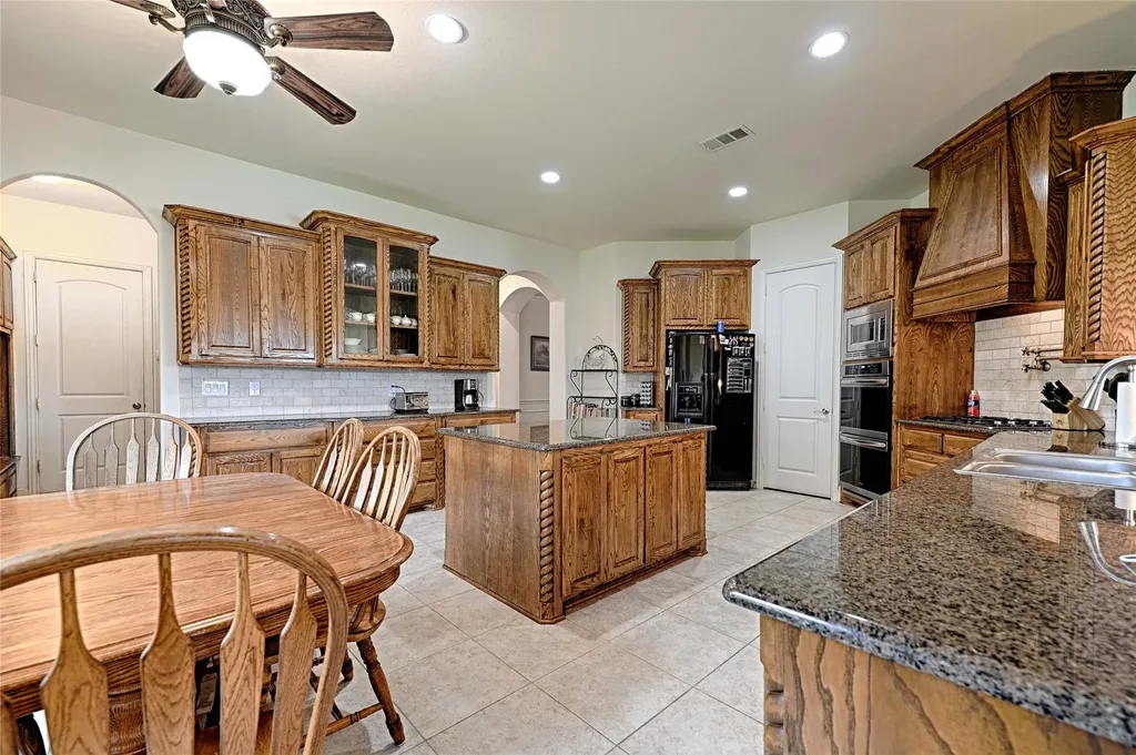 415 Breezeway Court Cedar Hill TX 75104