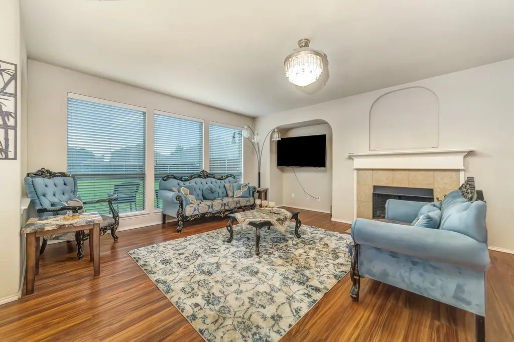 2312 Tawny Owl Road Grand Prairie TX 75052
