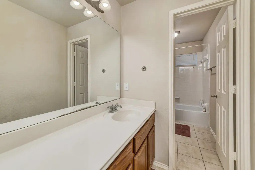 2312 Tawny Owl Road Grand Prairie TX 75052