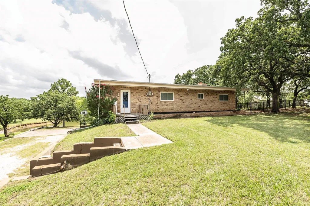 2255 Casino Road Nocona TX 76255