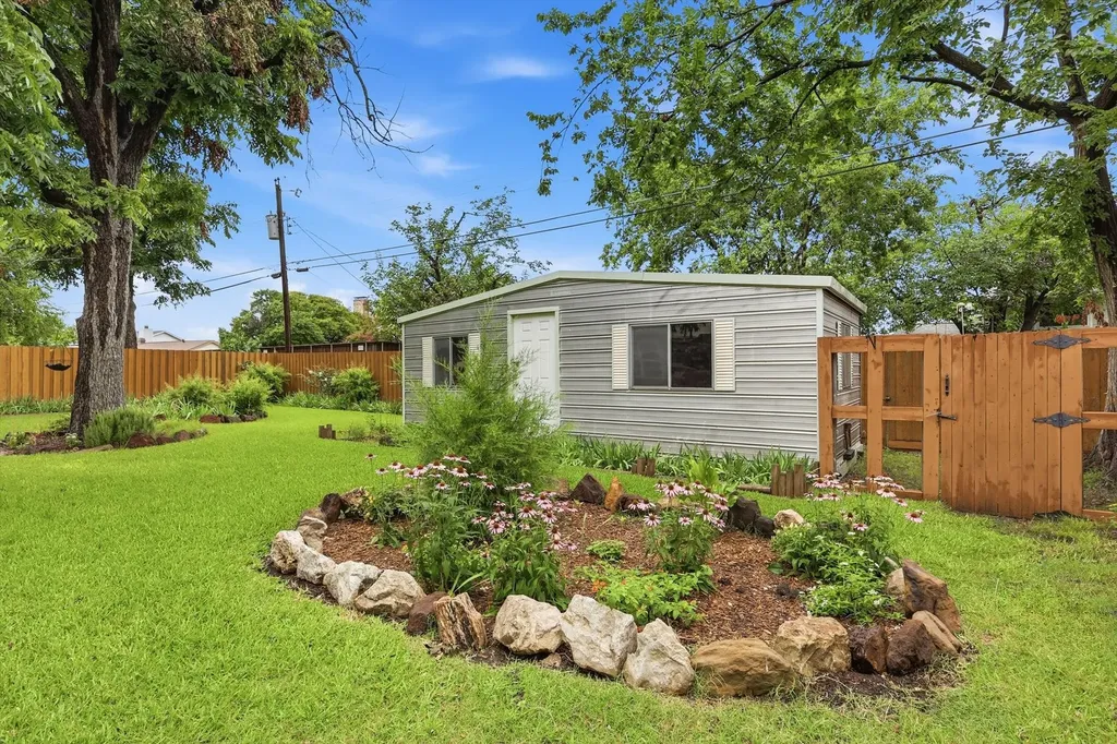 4213 Bucknell Drive Garland TX 75042