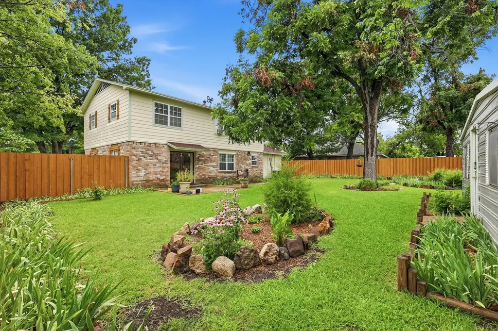 4213 Bucknell Drive Garland TX 75042