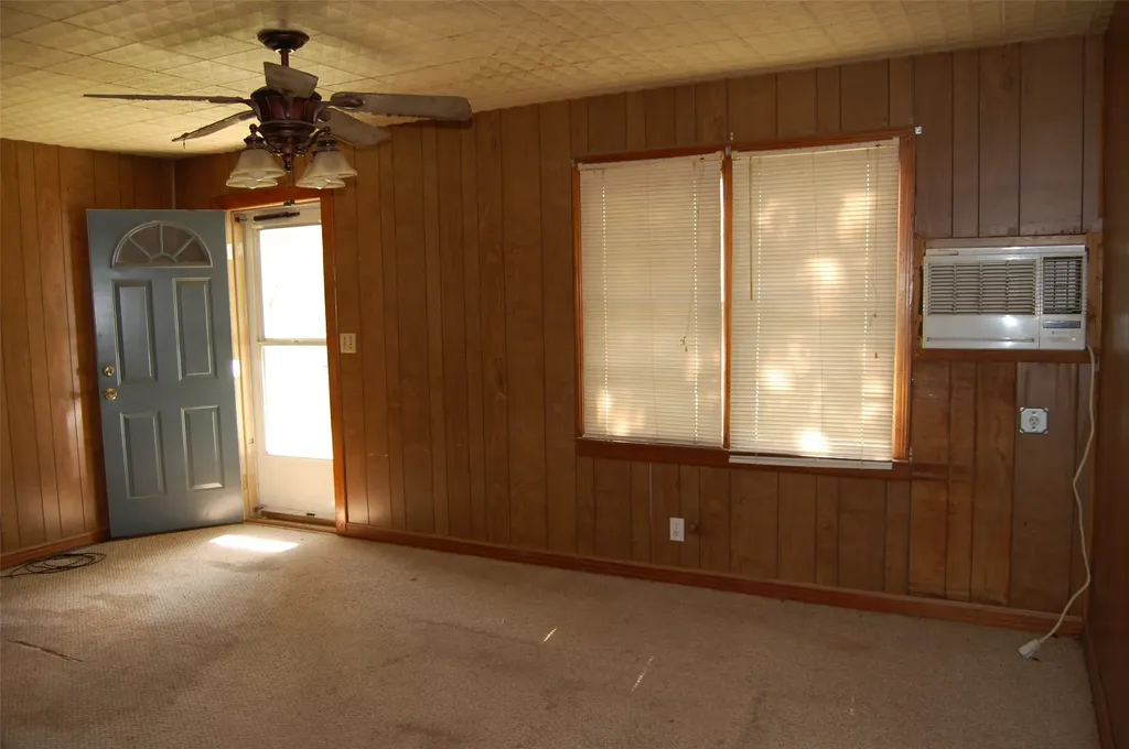 141 Ragland Street Graham TX 76450