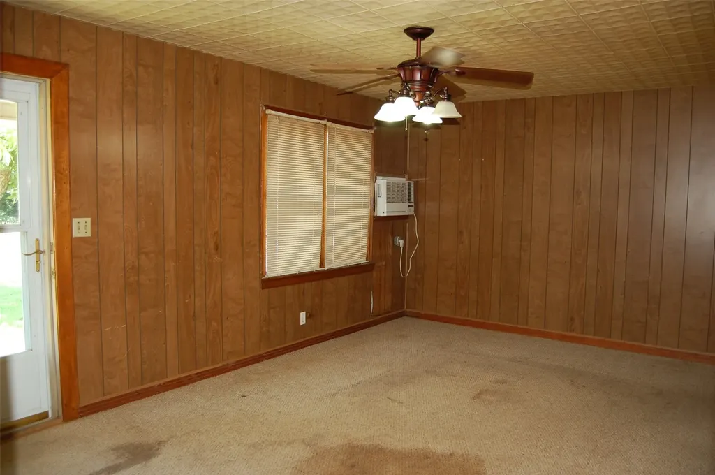 141 Ragland Street Graham TX 76450