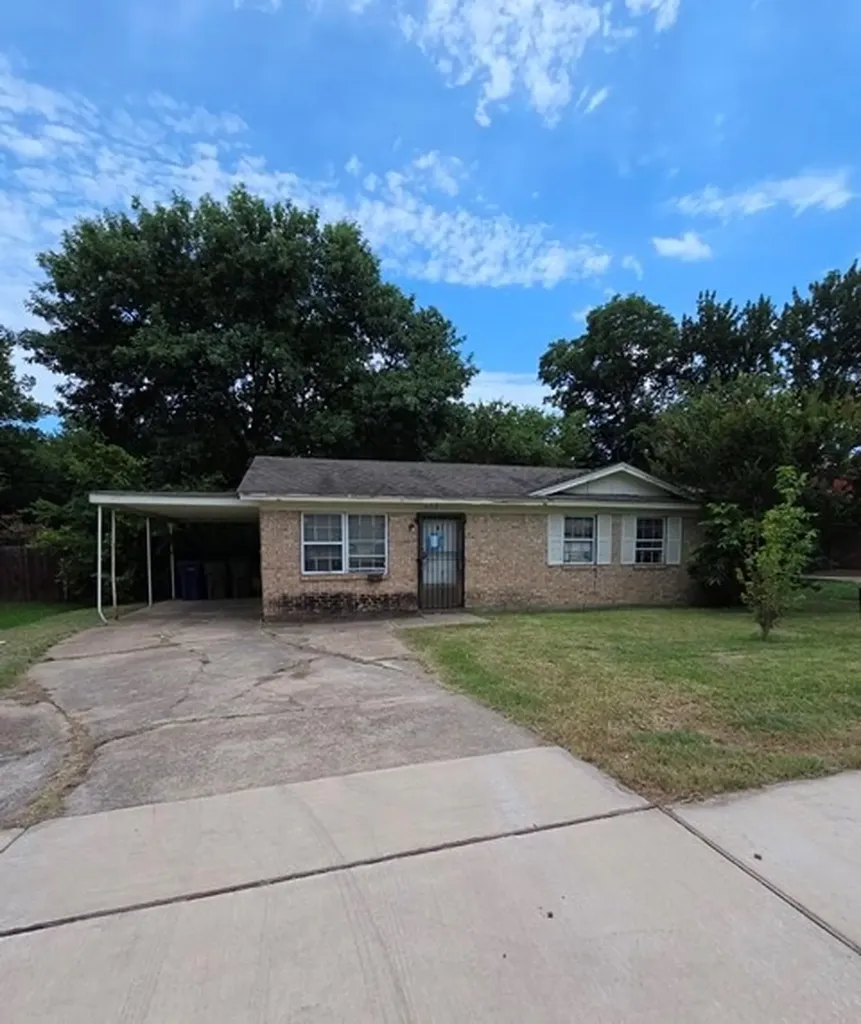 1122 Curtis Drive Garland TX 75040