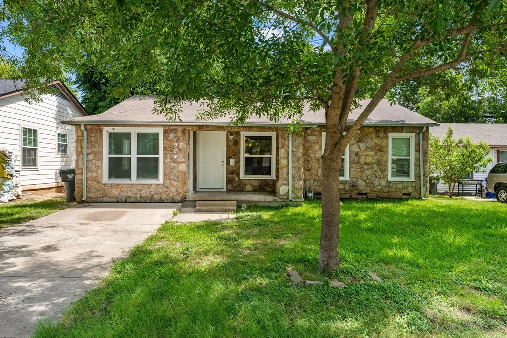1924 Connally Street Waco TX 76711