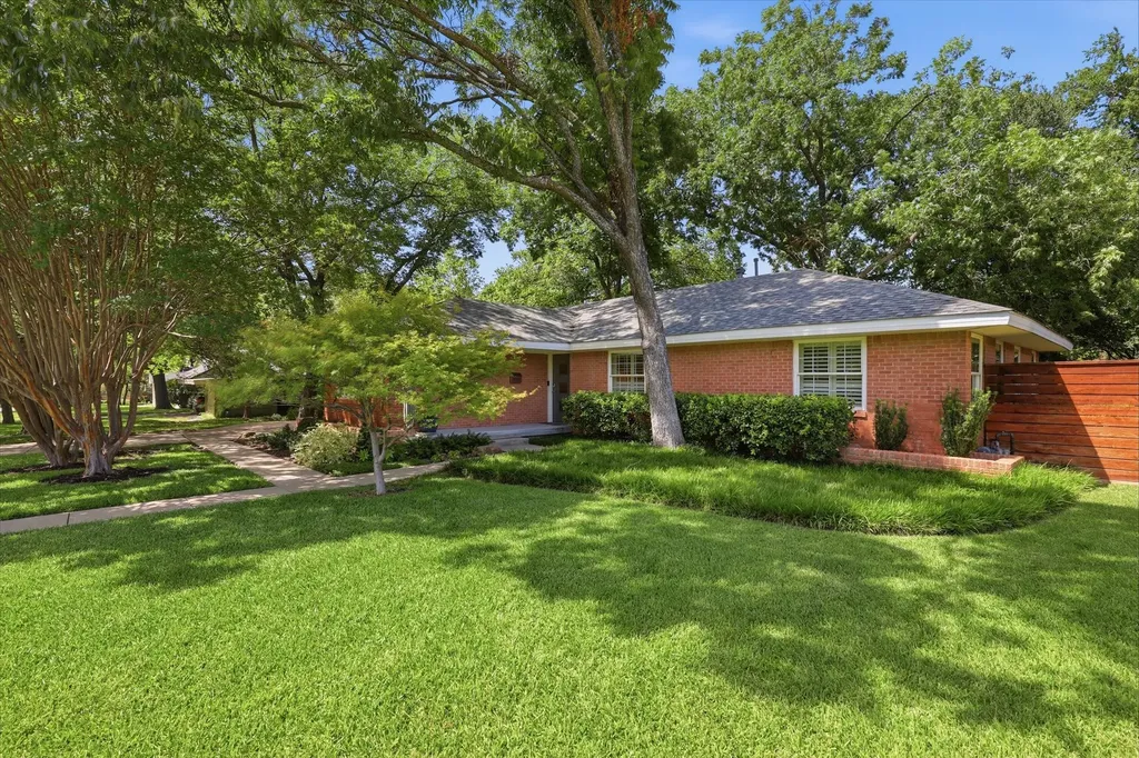 1170 Bally Mote Drive Dallas TX 75218