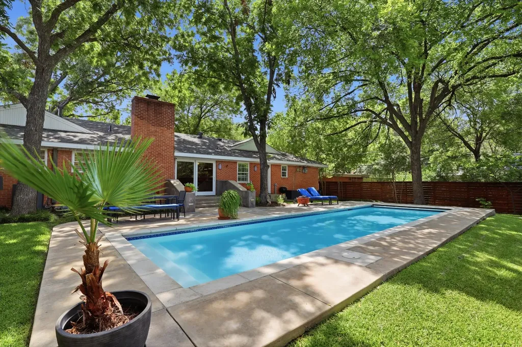 1170 Bally Mote Drive Dallas TX 75218
