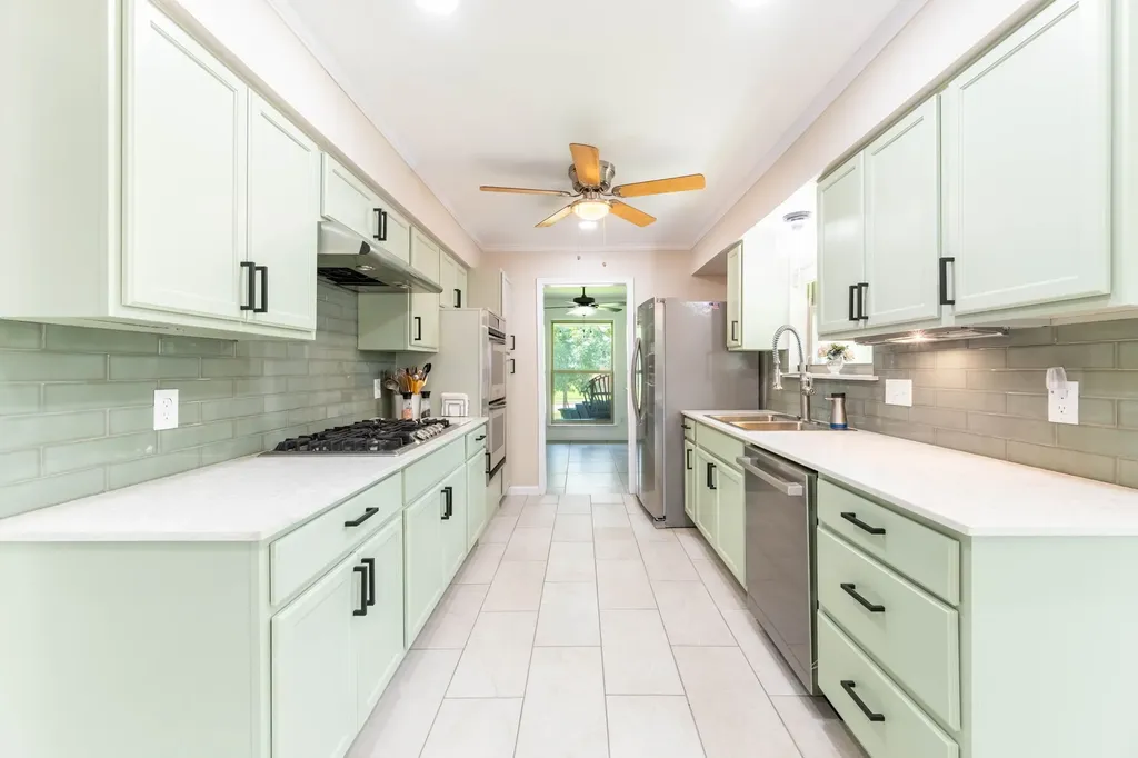 803 Edgewood Drive Richardson TX 75081