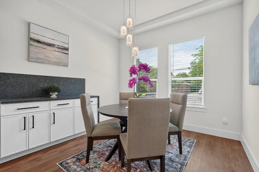 3210 Carpenter Avenue Dallas TX 75215