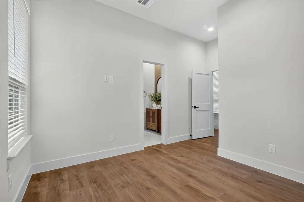 3210 Carpenter Avenue Dallas TX 75215