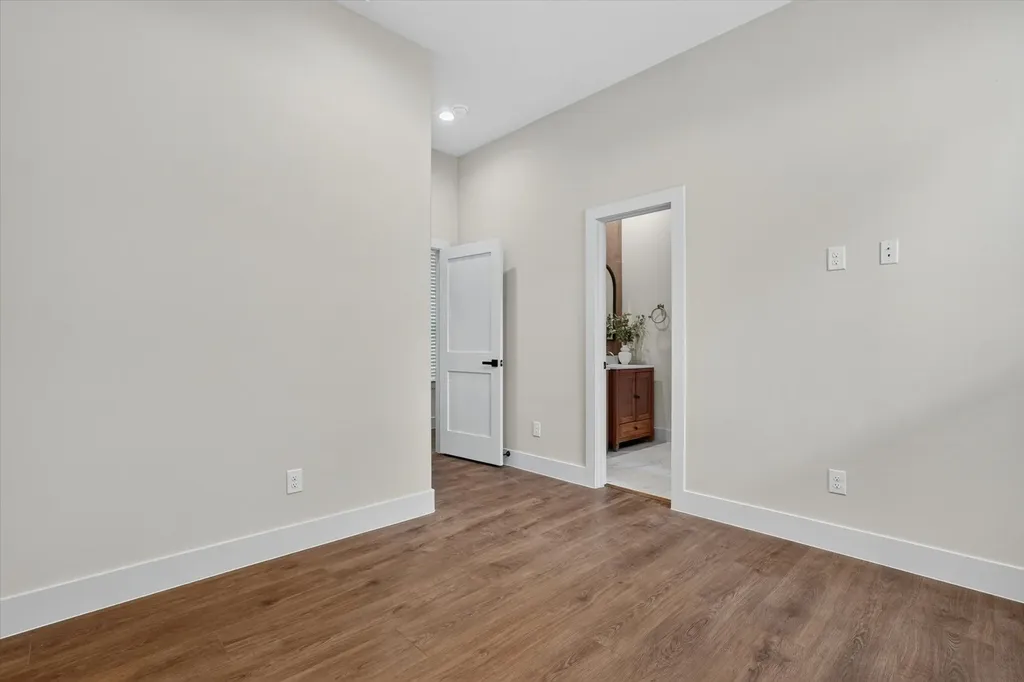 3210 Carpenter Avenue Dallas TX 75215