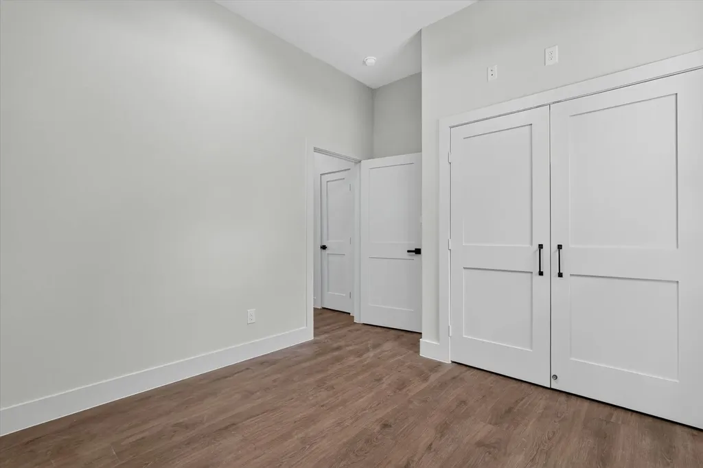 3210 Carpenter Avenue Dallas TX 75215