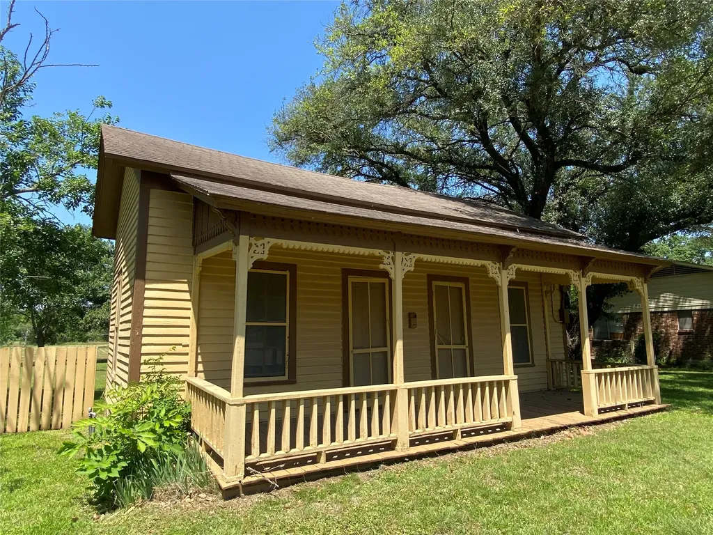 516 S Mckinney Street Mexia TX 76667
