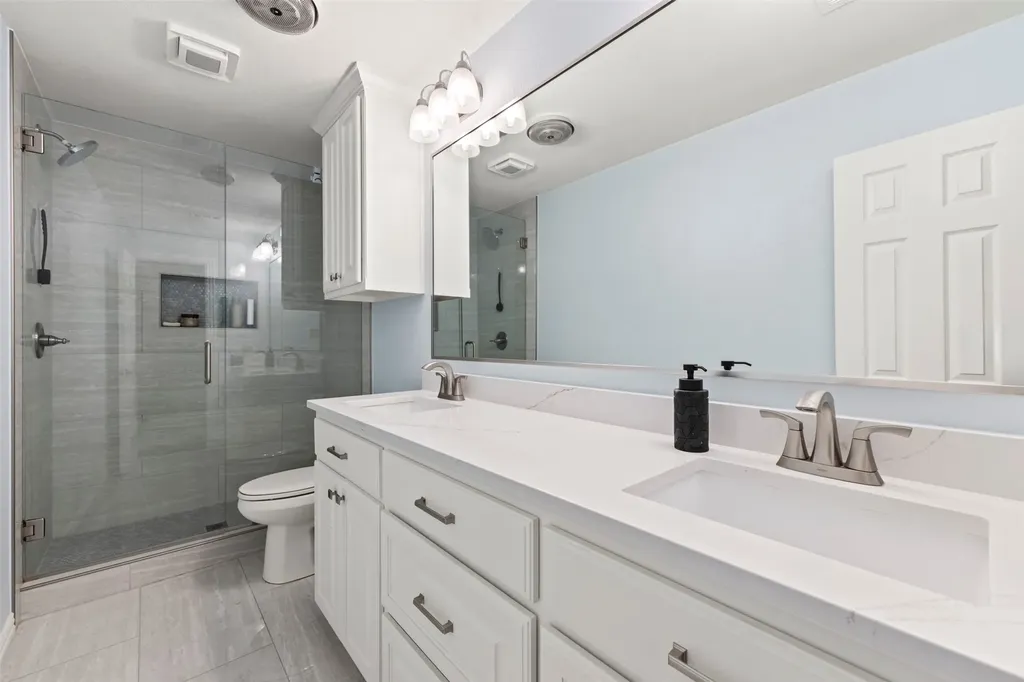 3900 Creekside Court Burleson TX 76028