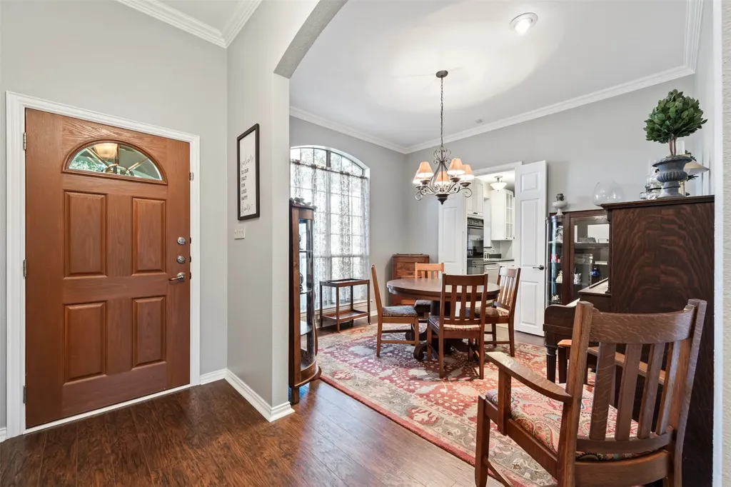 3900 Creekside Court Burleson TX 76028