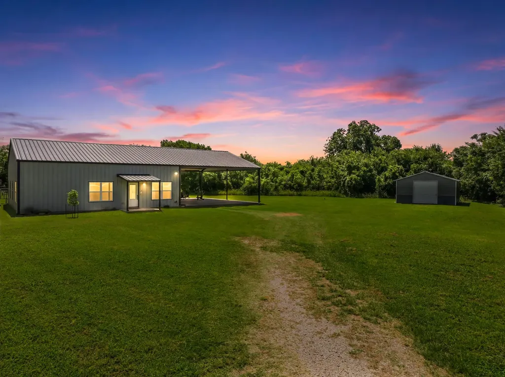 5839 S 3rd St Road Waco TX 76706