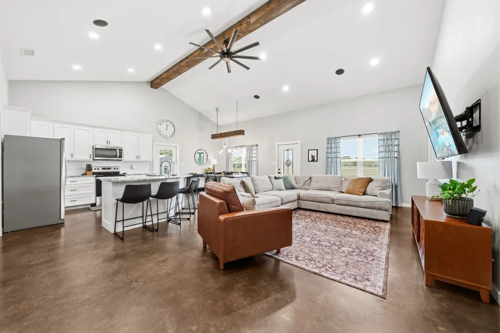 5839 S 3rd St Road Waco TX 76706
