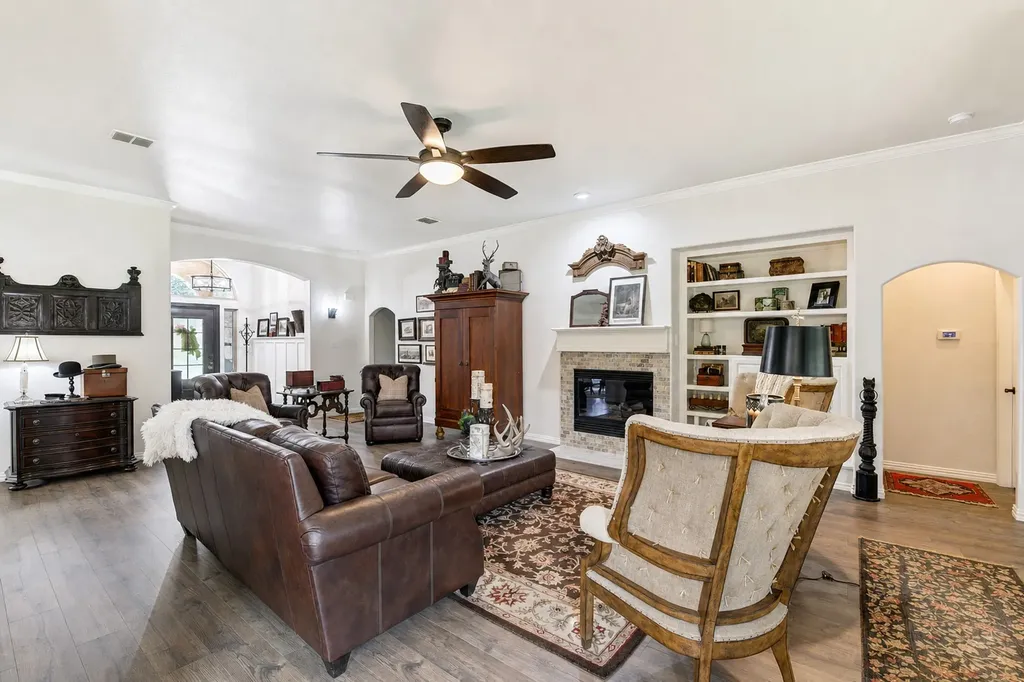 1106 Oakhollow Drive Corinth TX 76210