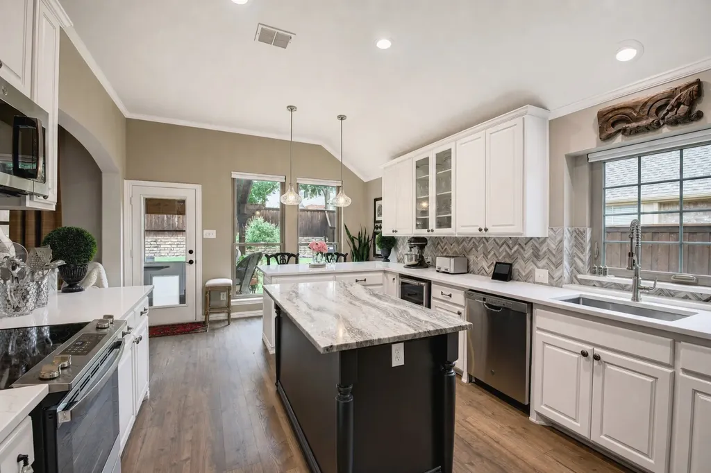 1106 Oakhollow Drive Corinth TX 76210