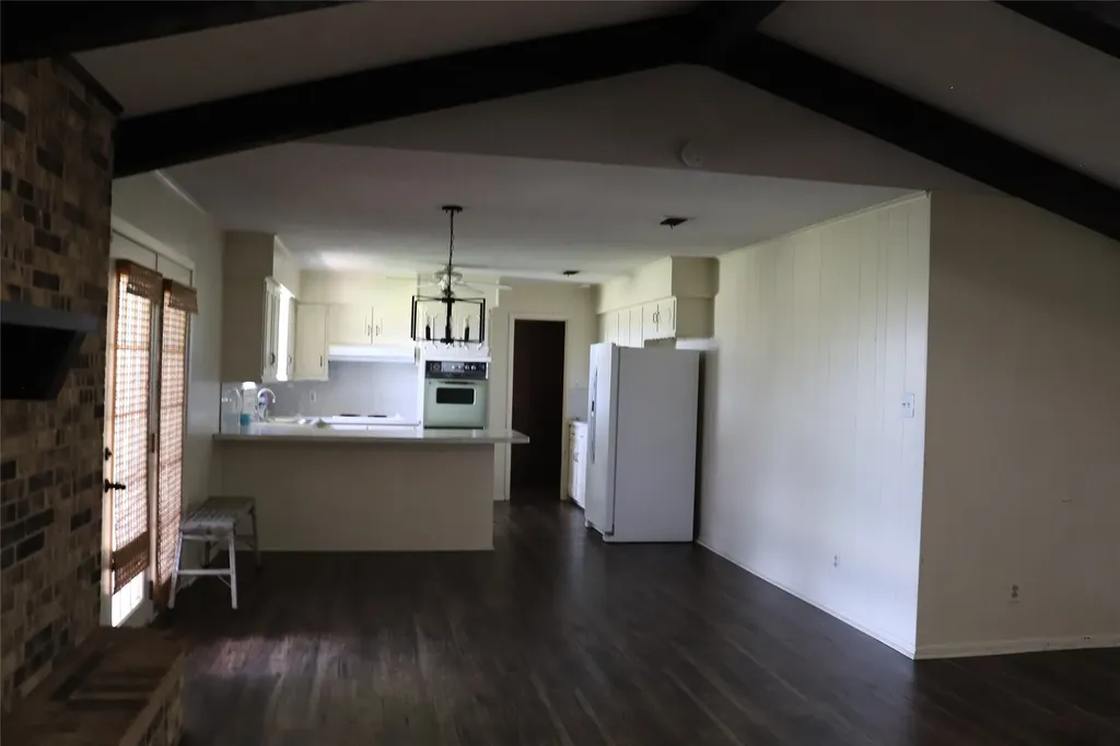 1147 Riverview Drive Cleburne TX 76033