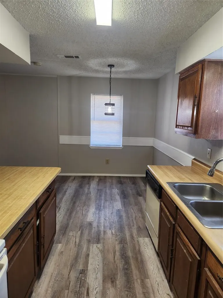 12419 Sparrow Court Balch Springs TX 75180