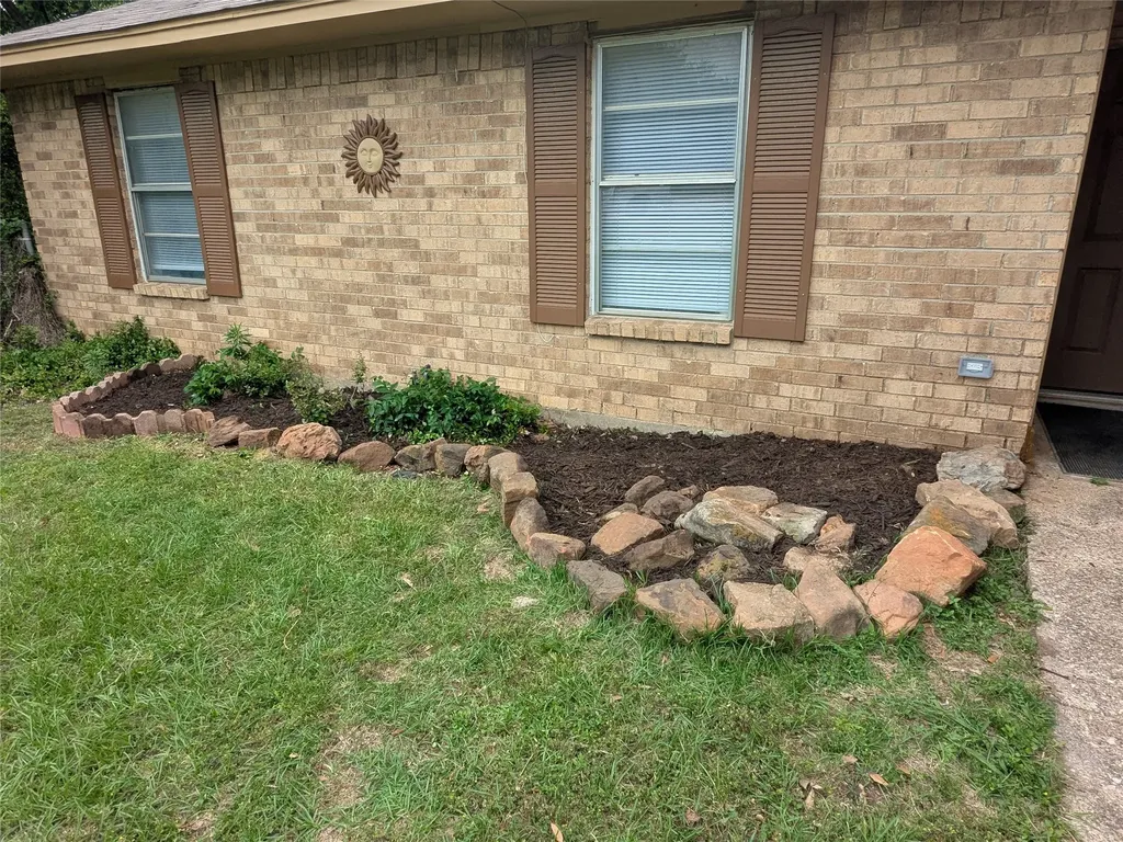 12419 Sparrow Court Balch Springs TX 75180