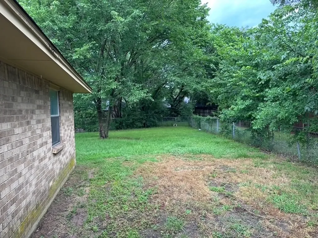 12419 Sparrow Court Balch Springs TX 75180