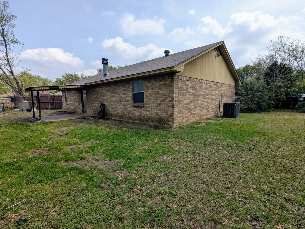 12419 Sparrow Court Balch Springs TX 75180