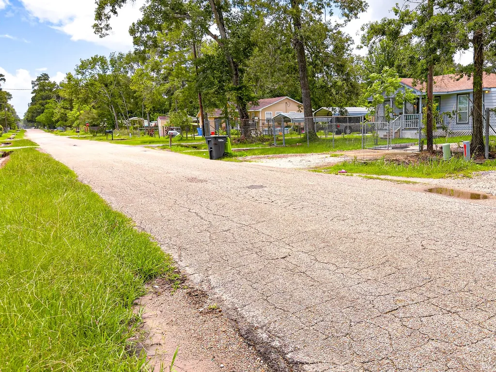 Tbd Coach Light Lane New Caney TX 77357