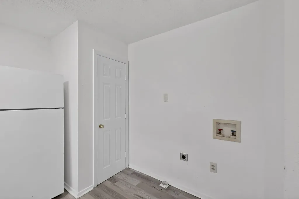 2225 Myrtlewood Drive Dallas TX 75232