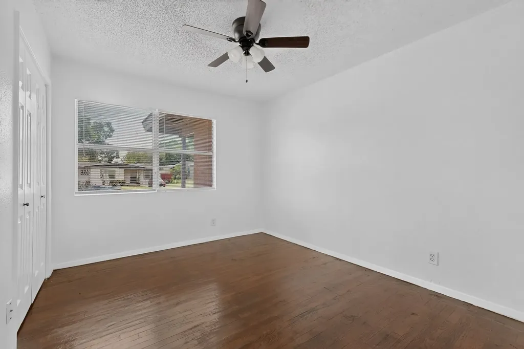 2225 Myrtlewood Drive Dallas TX 75232