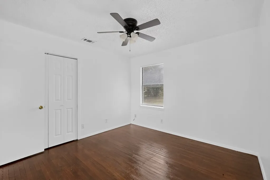 2225 Myrtlewood Drive Dallas TX 75232