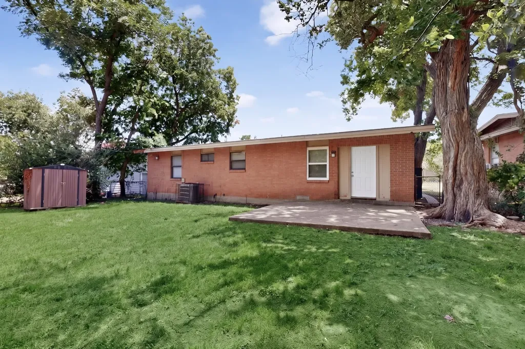 2225 Myrtlewood Drive Dallas TX 75232