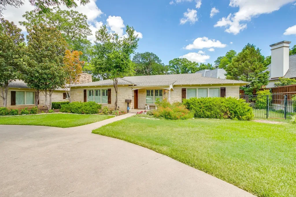 2603 Simondale Drive Fort Worth TX 76109