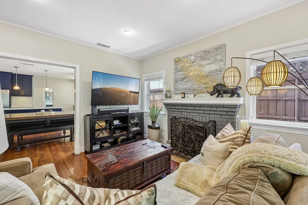 5207 Mission Avenue Dallas TX 75206