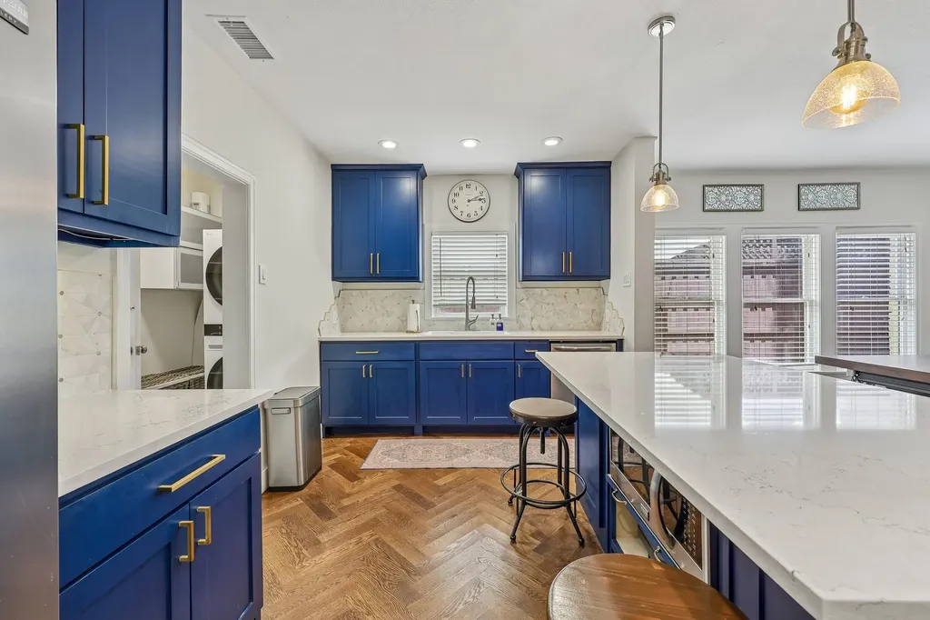 5207 Mission Avenue Dallas TX 75206
