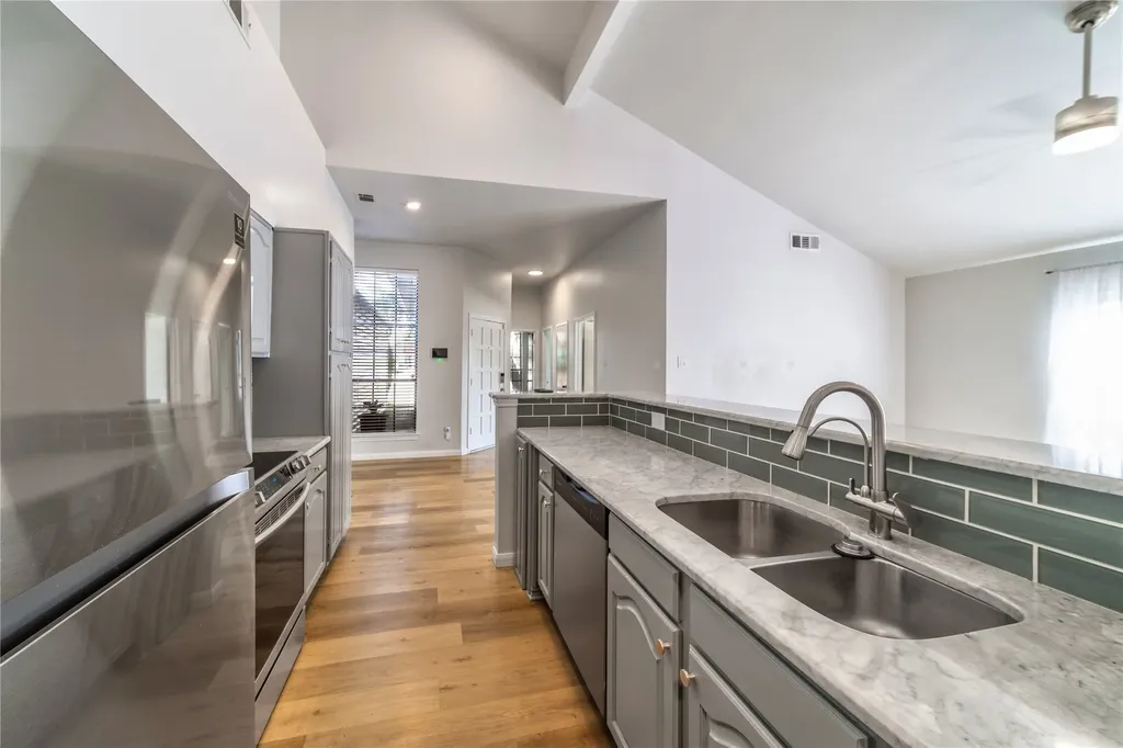 6344 Winton Street Dallas TX 75214
