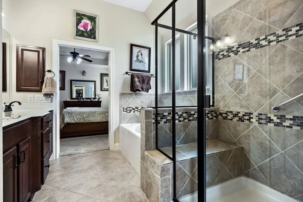 8641 Gracewood Drive Mckinney TX 75070