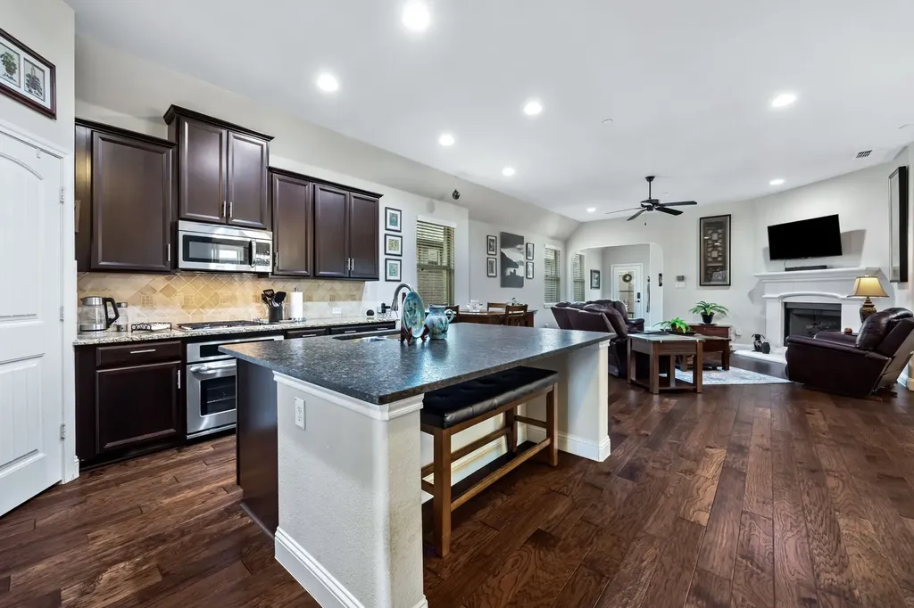 8641 Gracewood Drive Mckinney TX 75070