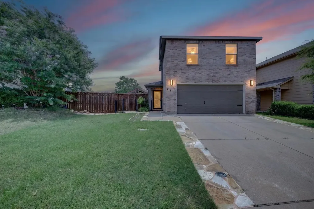 716 River Hill Lane Fort Worth TX 76114