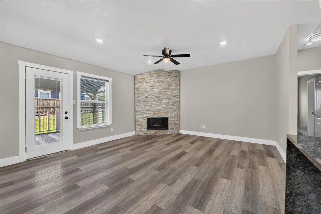 716 River Hill Lane Fort Worth TX 76114