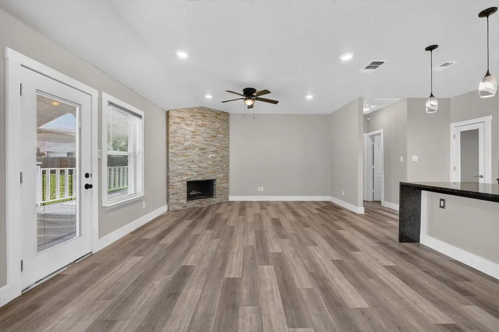 716 River Hill Lane Fort Worth TX 76114