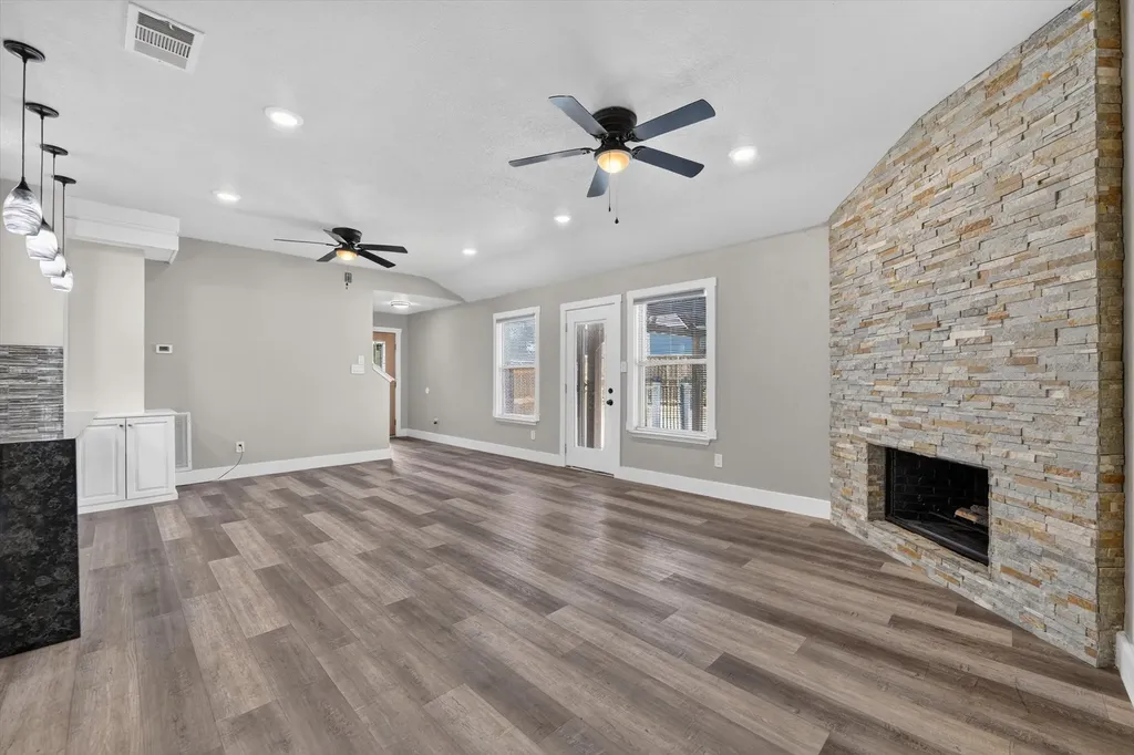 716 River Hill Lane Fort Worth TX 76114